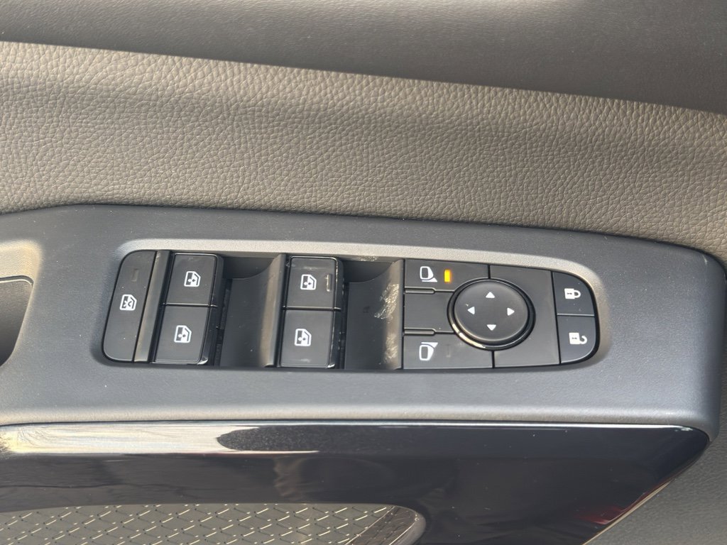 New 2026 Nissan Pathfinder SV image 17