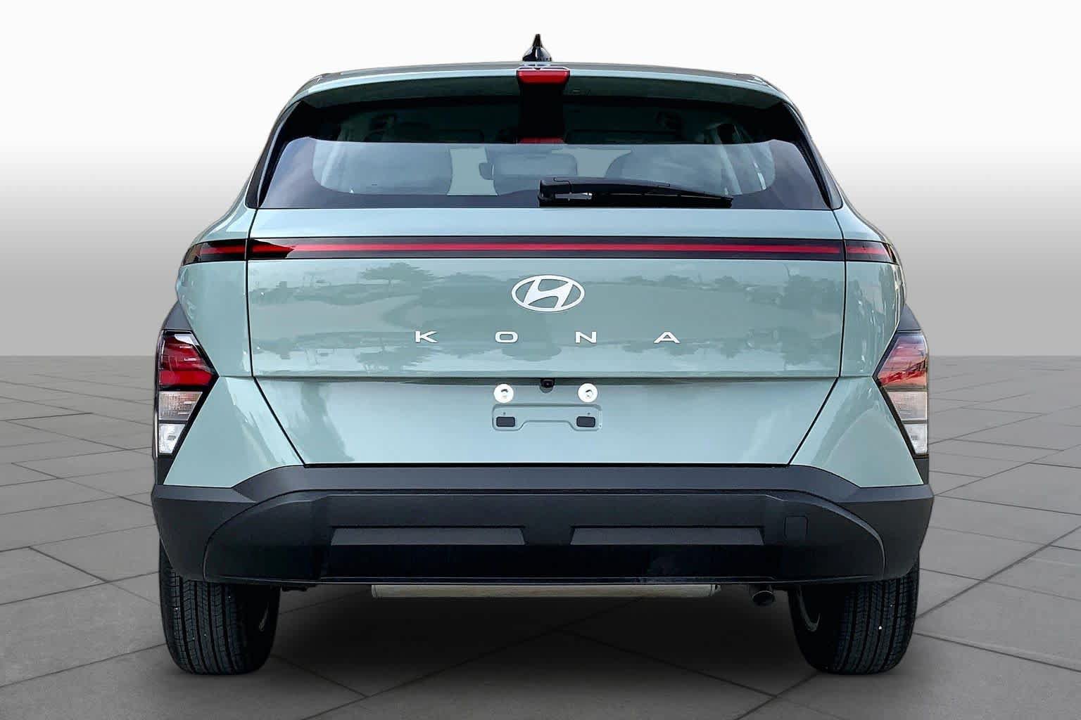 Used 2026 Hyundai Kona SE FWD image 5