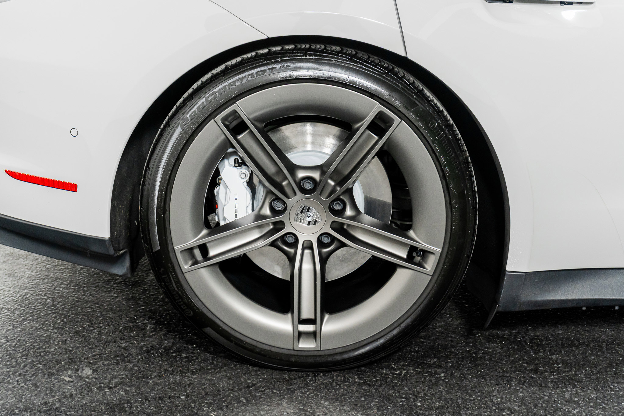 Used 2025 Porsche Taycan Turbo w/ Premium Package image 9