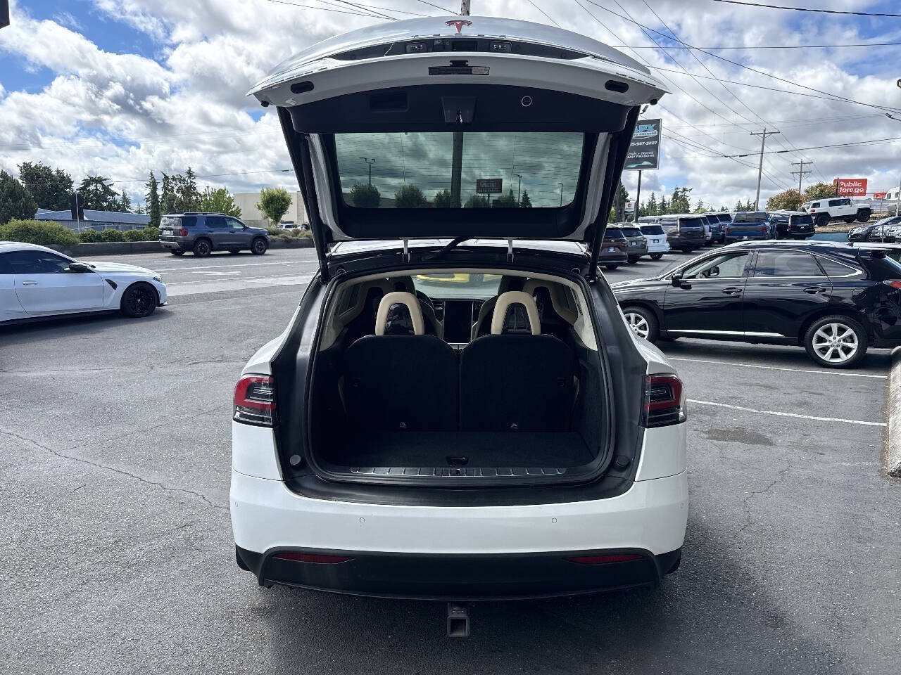 Used 2016 Tesla Model X Performance AWD/4WD image 7