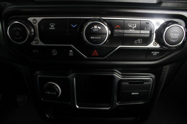 Used 2023 Jeep Gladiator Sport image 6