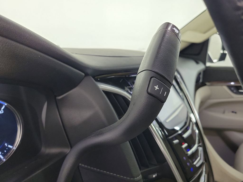 Used 2020 Cadillac Escalade Luxury w/ LPO, Radiant Package image 29