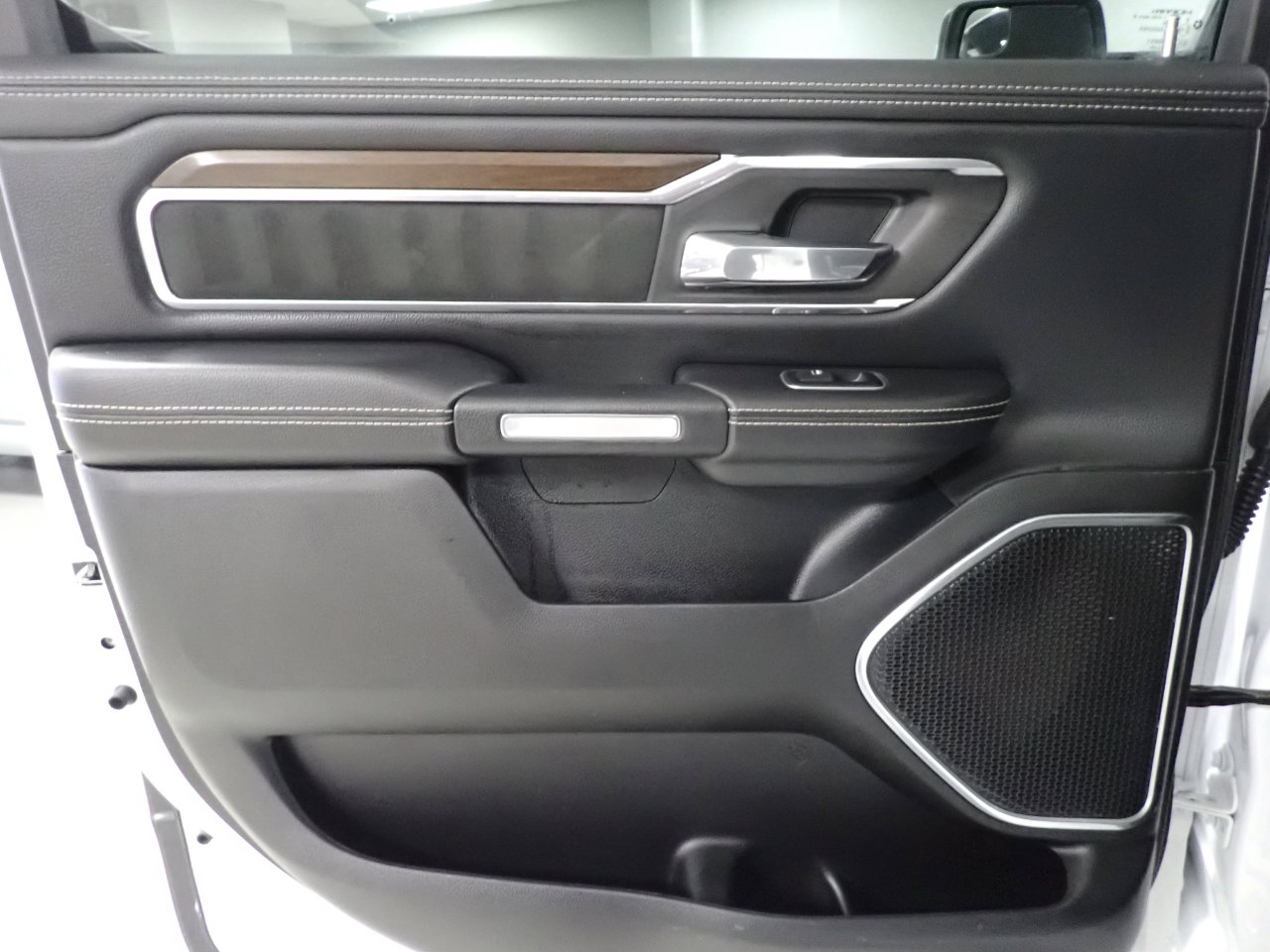 Used 2021 RAM 1500 Laramie image 10