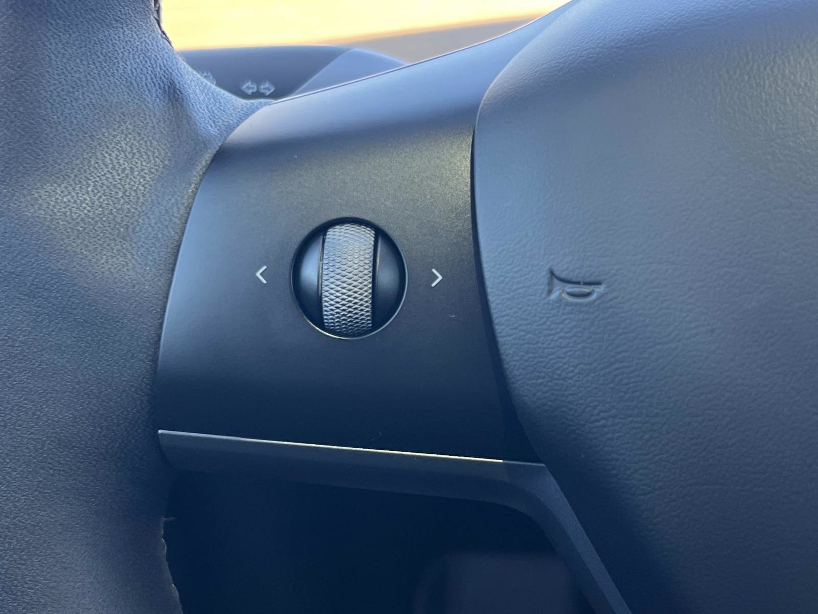 Used 2024 Tesla Model Y Long Range image 9