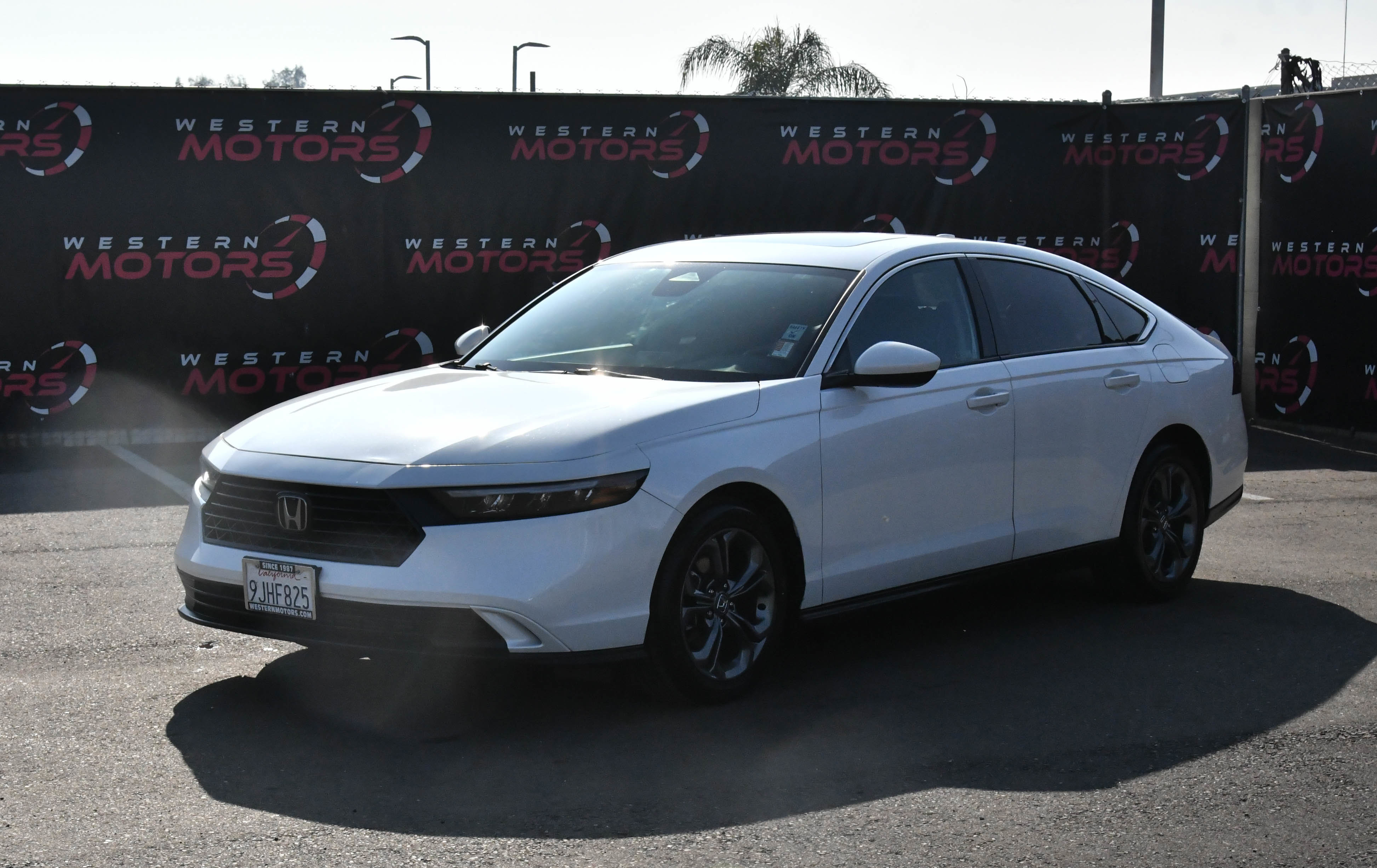 Used 2023 Honda Accord EX image 3