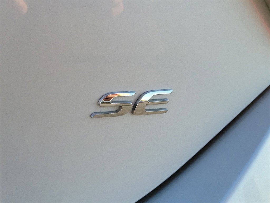 Used 2018 Toyota Corolla SE image 23