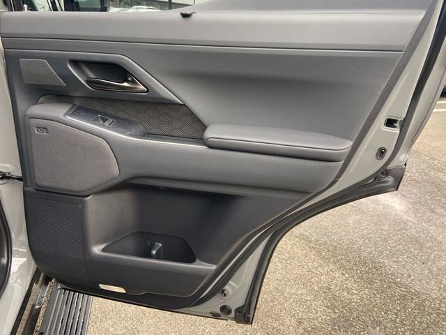 Certified 2025 Lexus GX 550 w/ Accessory Package (Z1) image 28