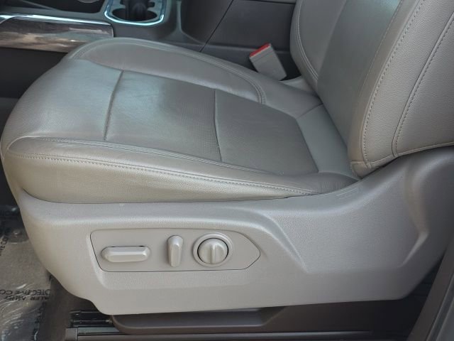 Used 2020 Chevrolet Silverado 1500 LTZ w/ LTZ Plus Package image 18