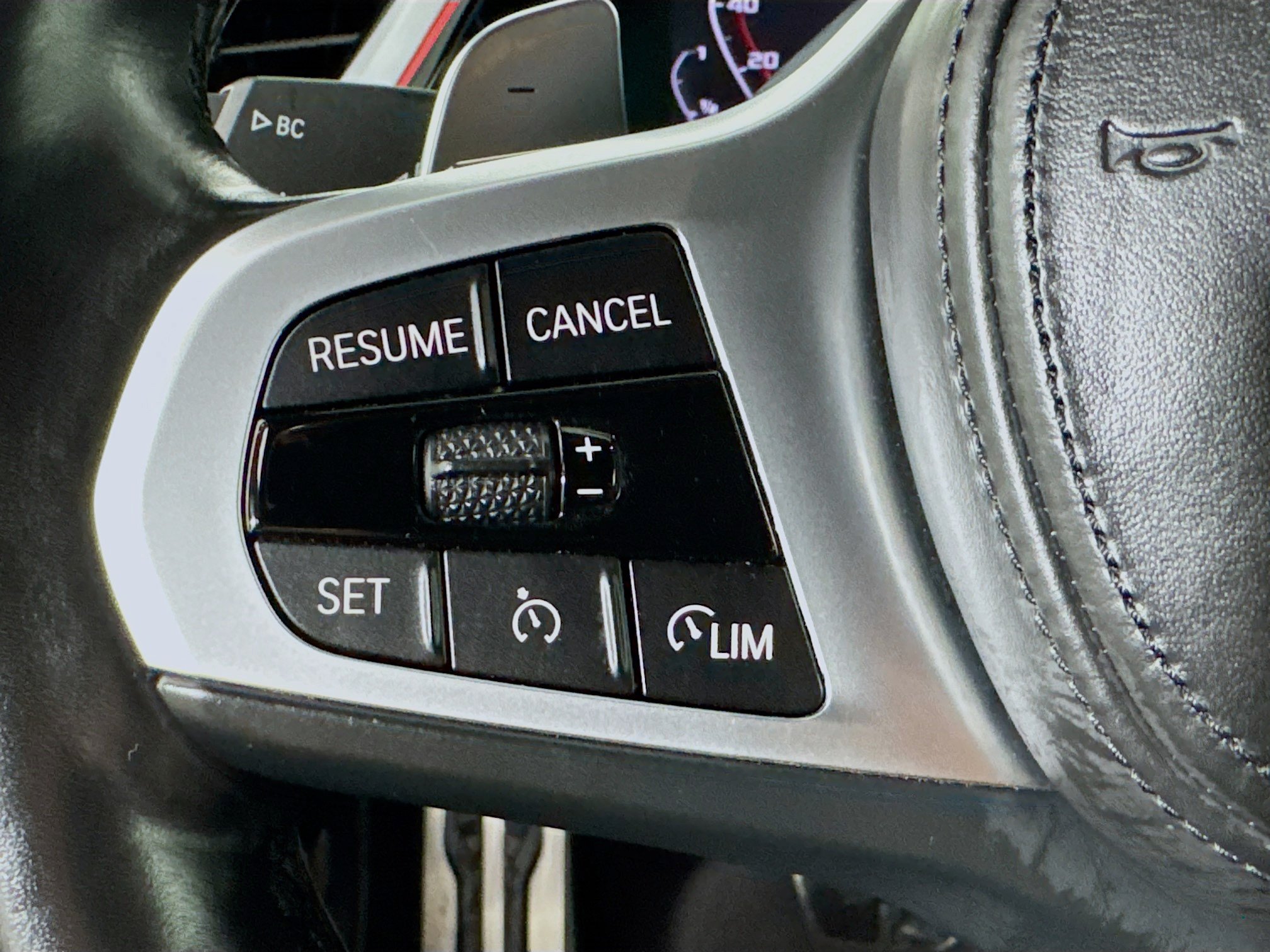 Used 2023 BMW Z4 M40i w/ Premium Package RWD image 11