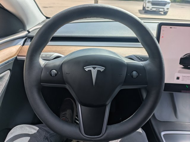 Used 2024 Tesla Model Y Long Range RWD image 20