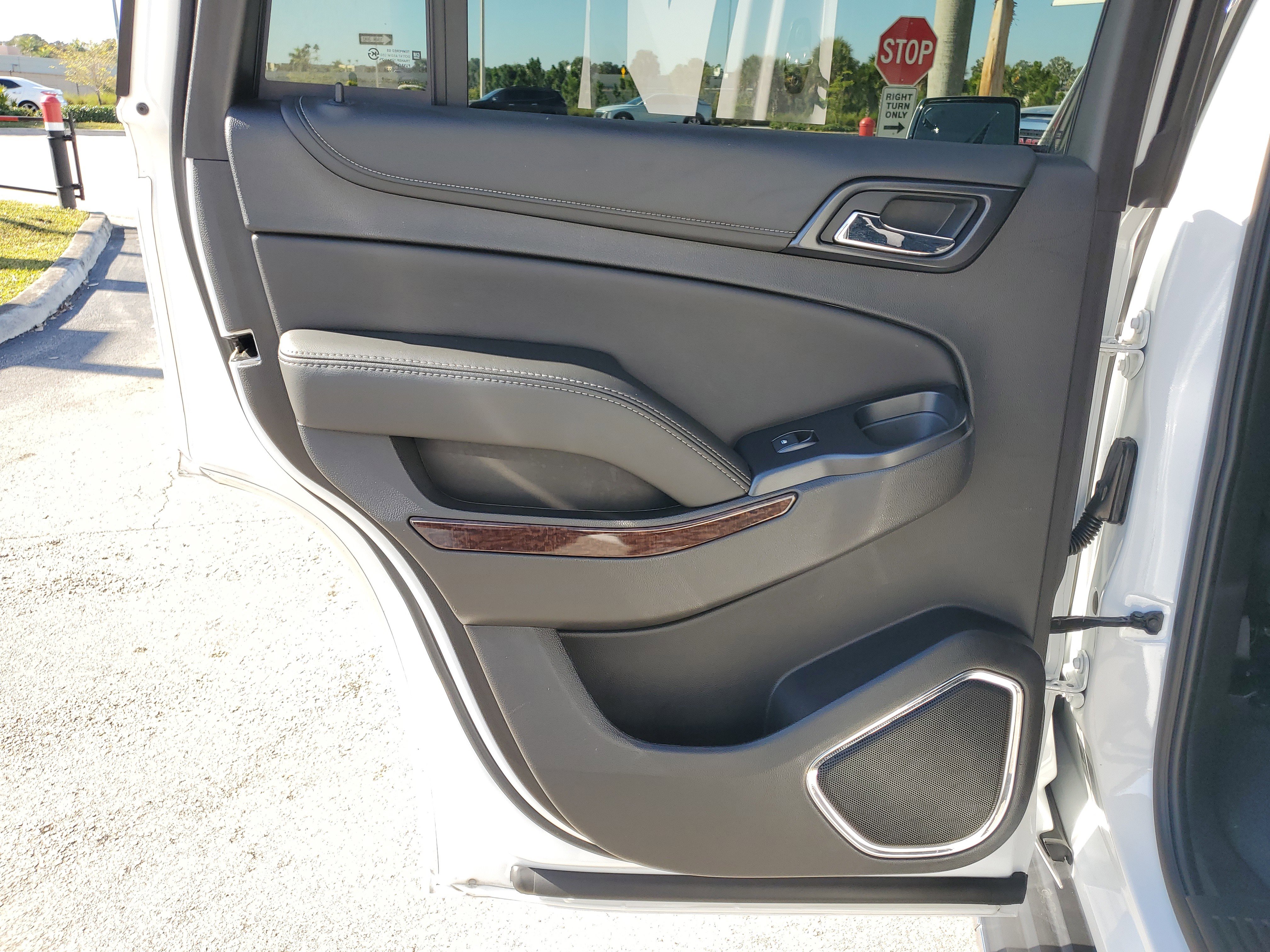 Used 2019 GMC Yukon SLE image 33