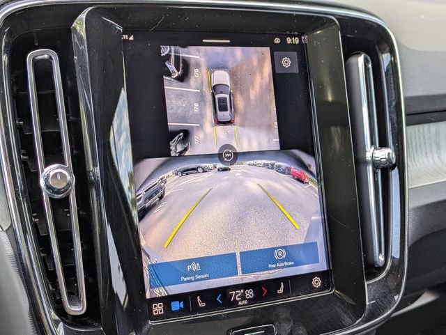 Used 2024 Volvo XC40 B5 Plus image 22