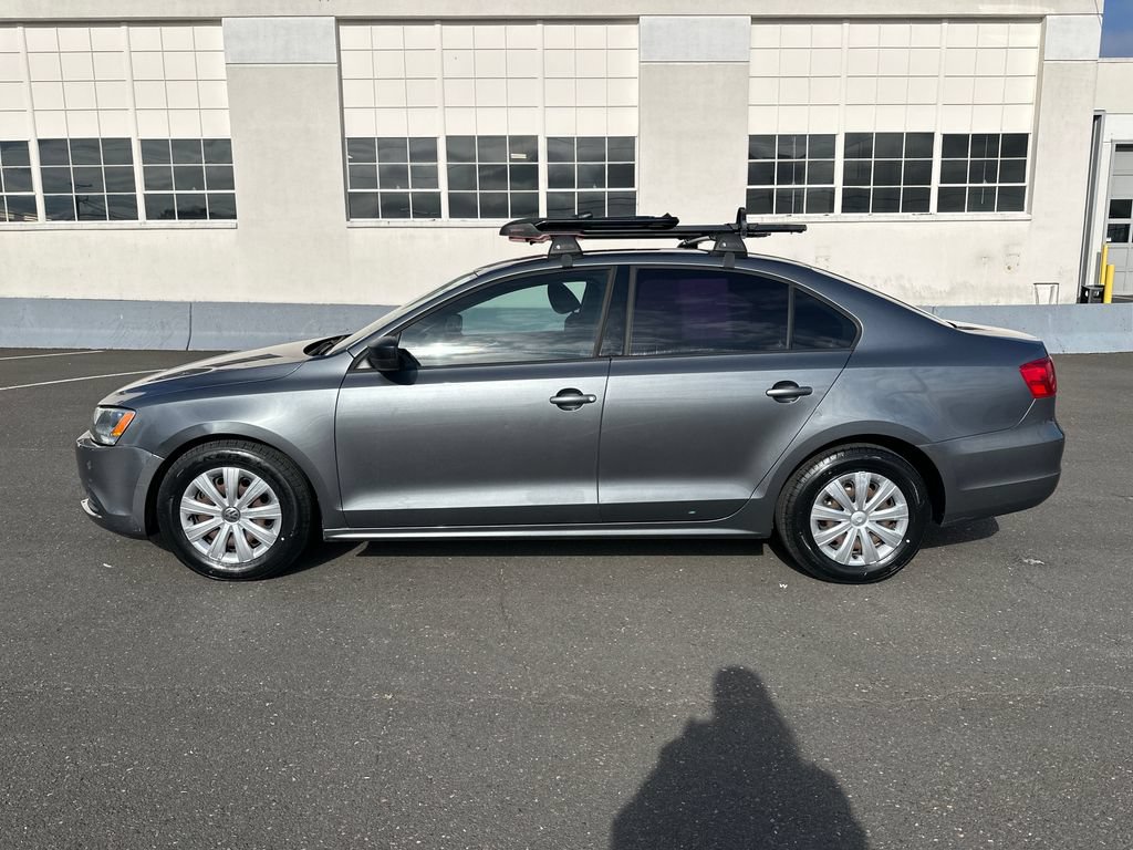 Used 2011 Volkswagen Jetta S FWD image 3