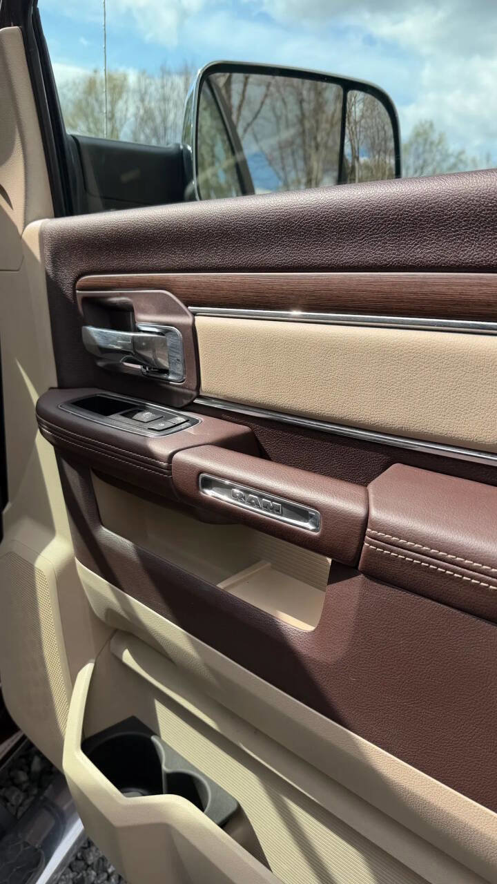 Used 2015 RAM 3500 Laramie image 27