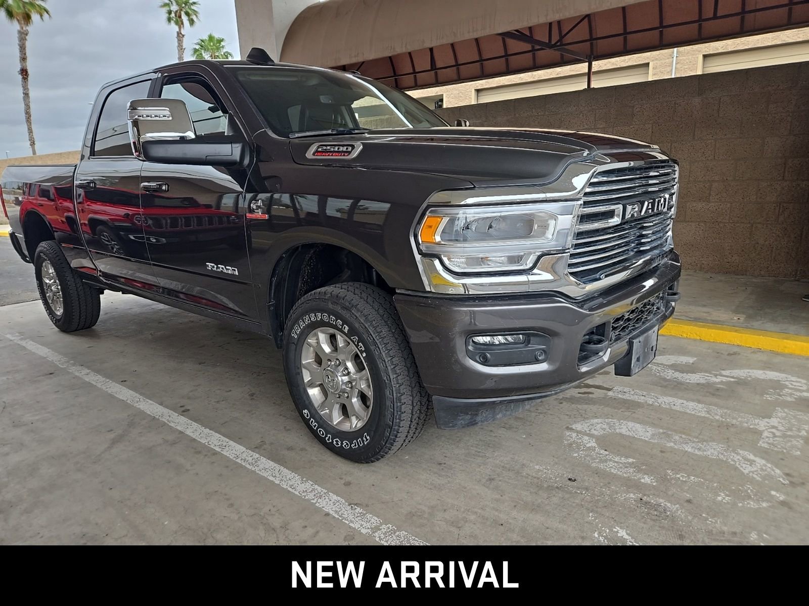 Used 2024 RAM 2500 Laramie w/ Safety Group AWD/4WD image 3