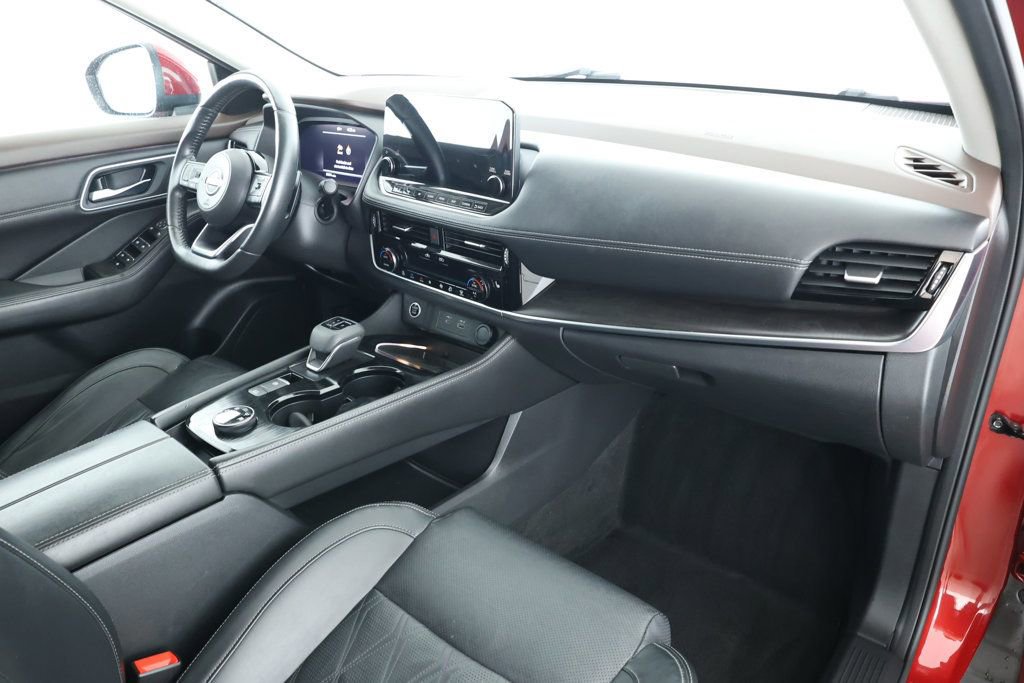 Used 2022 Nissan Rogue Platinum w/ Head-Up Display Package image 24