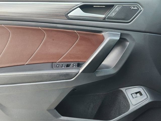 Used 2022 Volkswagen Tiguan SEL R-Line image 20