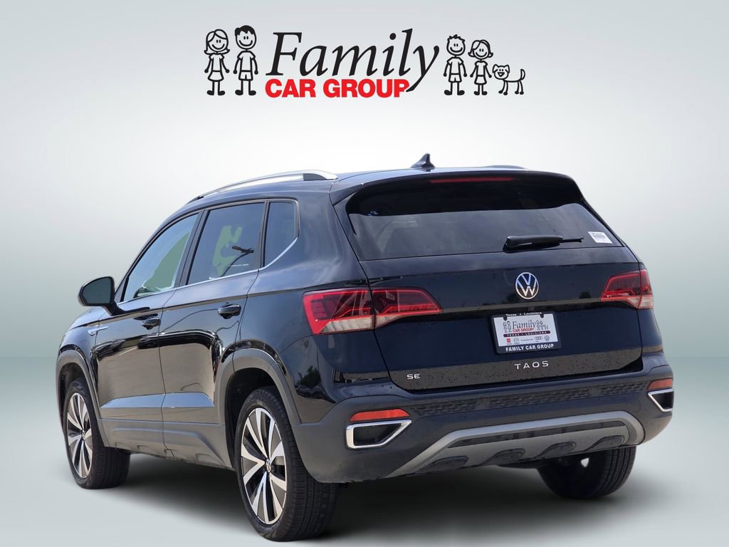 Used 2023 Volkswagen Taos SE FWD image 3