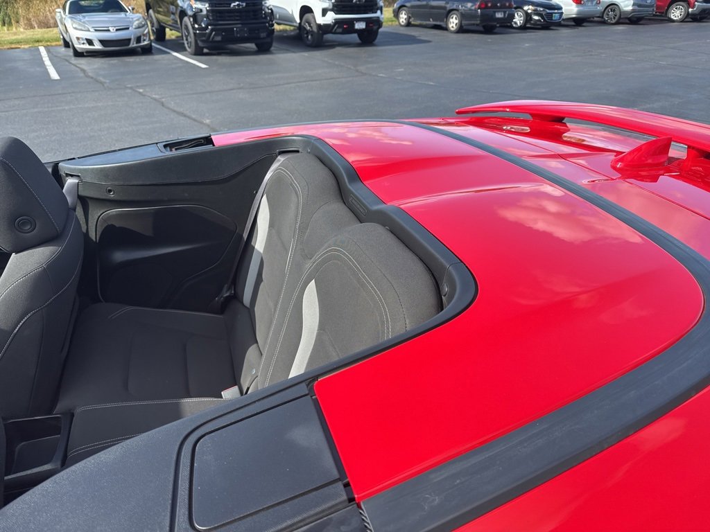 Used 2017 Chevrolet Camaro SS image 15