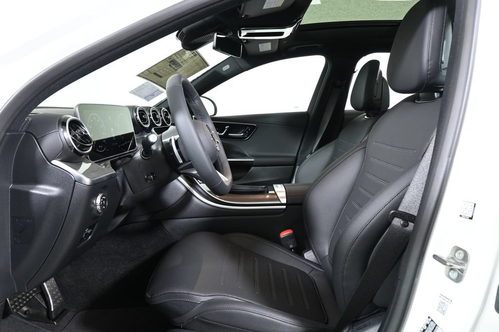 Certified 2026 Mercedes-Benz C 300 4MATIC Sedan image 3