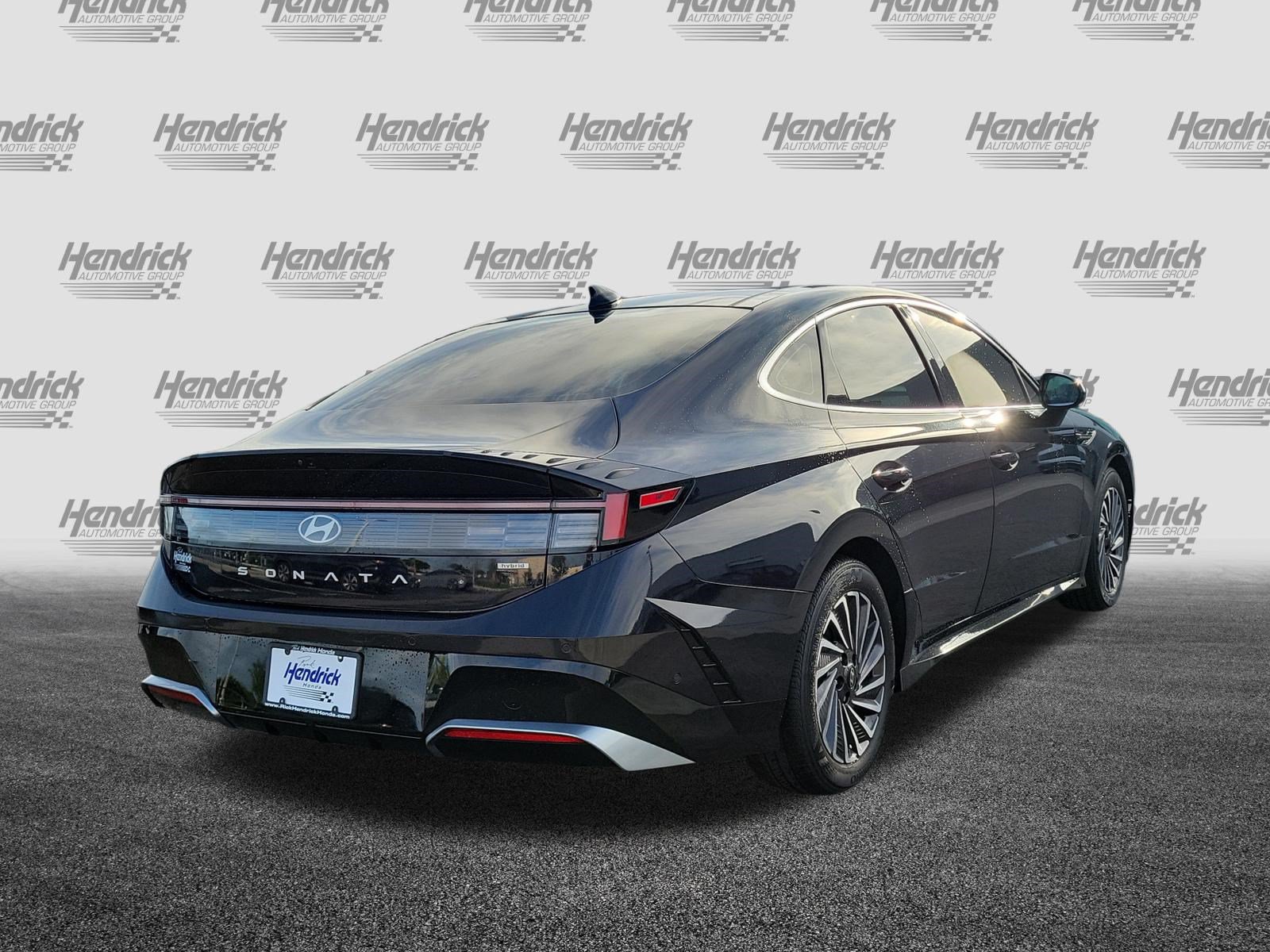 Used 2024 Hyundai Sonata Limited FWD image 7