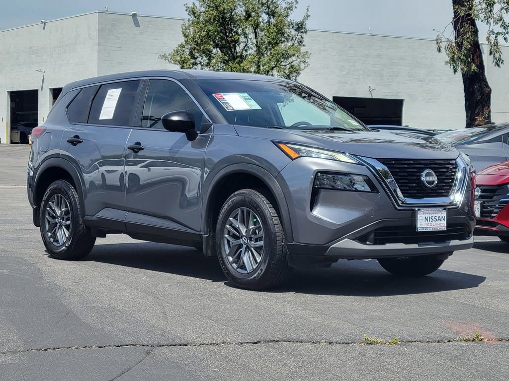 Used 2023 Nissan Rogue S image 31