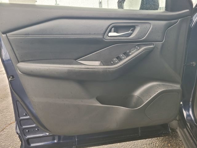 Certified 2024 Nissan Rogue SL image 18