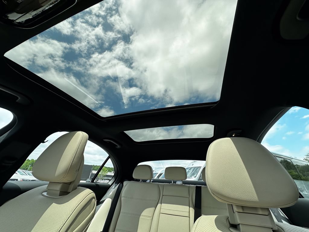 New 2026 Mercedes-Benz C 300 Sedan image 33