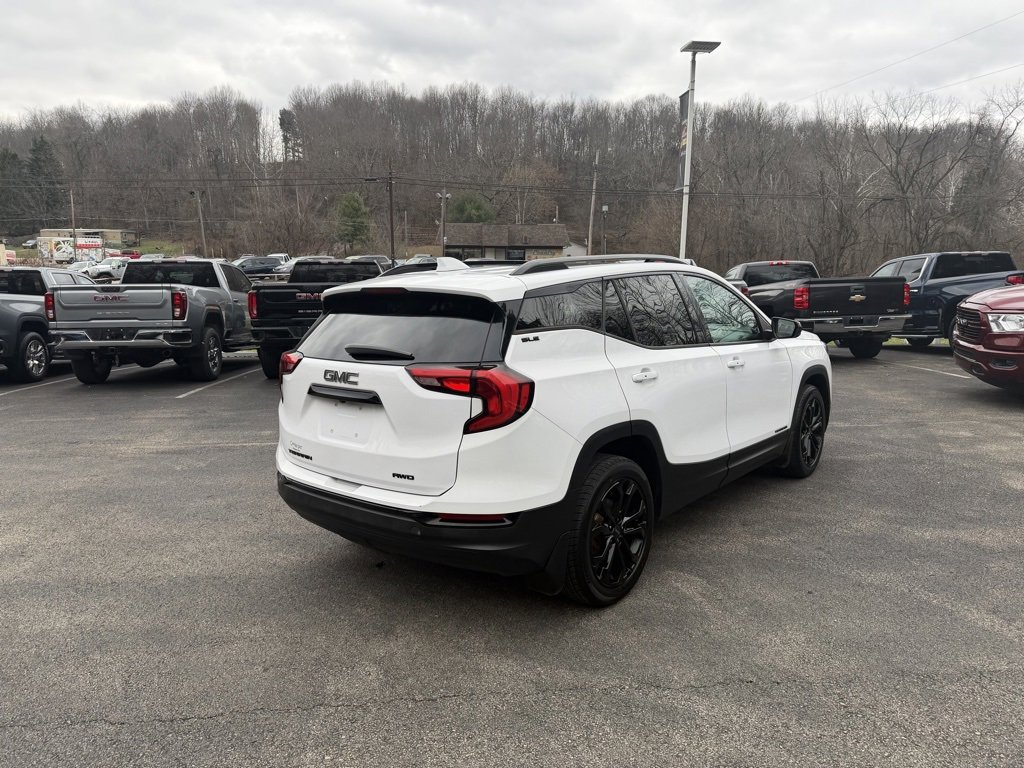Used 2020 GMC Terrain SLE w/ Driver Convenience Package image 3