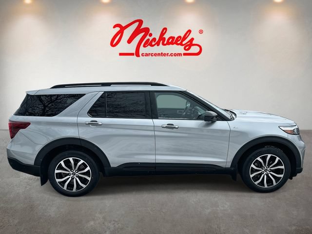 Used 2023 Ford Explorer ST-Line w/ Class IV Trailer Tow Package AWD/4WD image 2