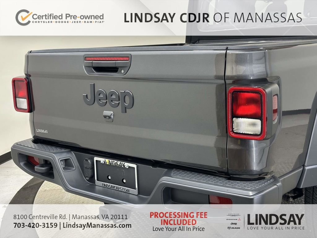 Used 2024 Jeep Gladiator Sport AWD/4WD image 10