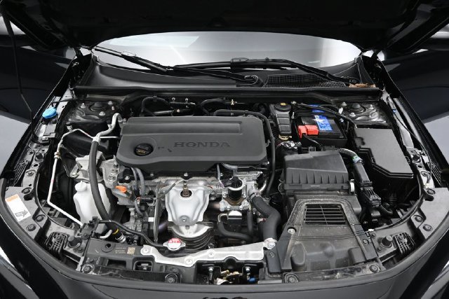 Used 2025 Honda Civic Sport image 31