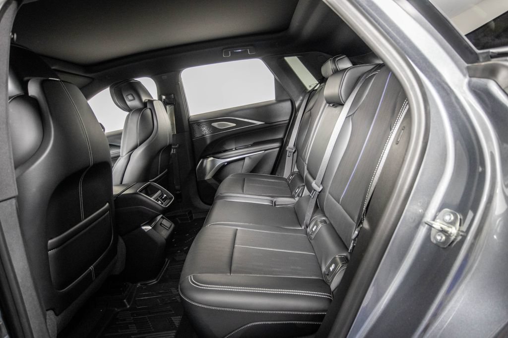 Used 2023 Cadillac Lyriq 2WD image 9