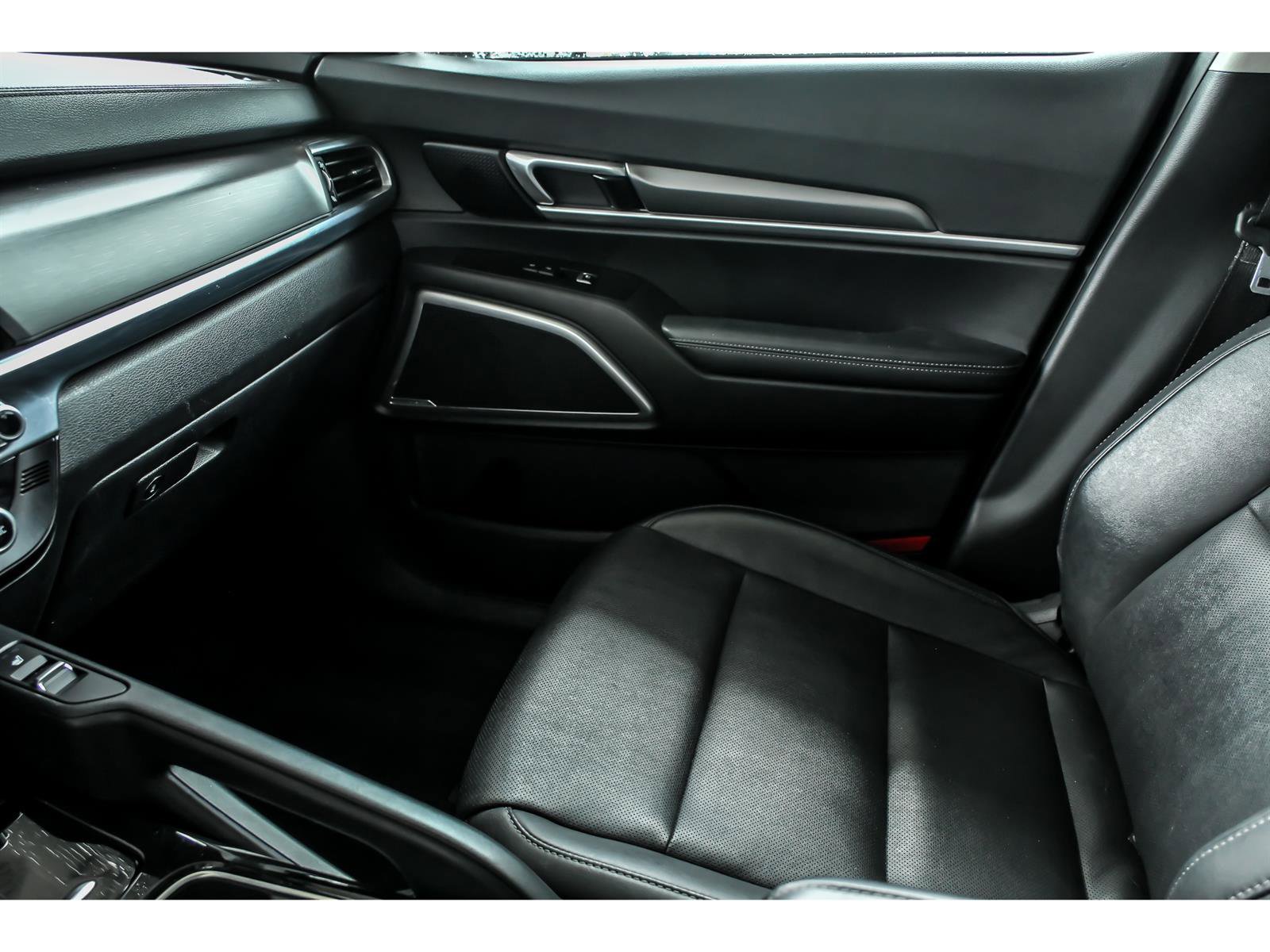 Used 2022 Kia Telluride S image 26