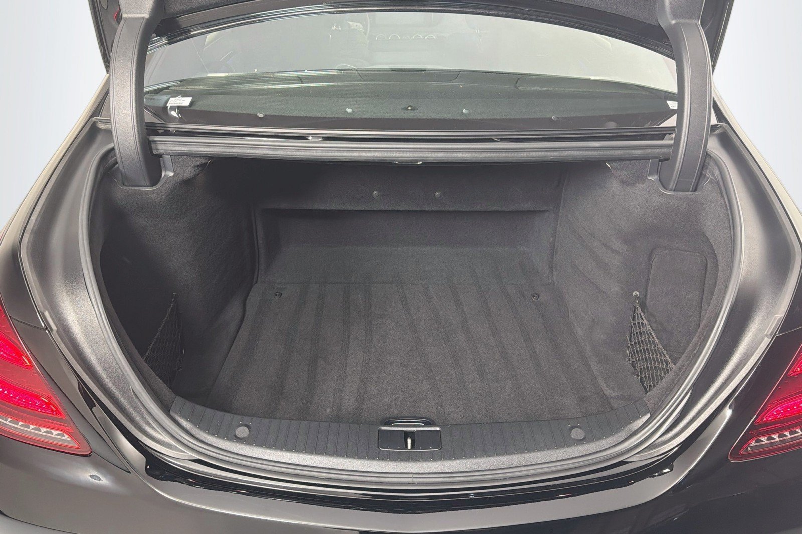 Used 2018 Mercedes-Benz S 450 Sedan image 26