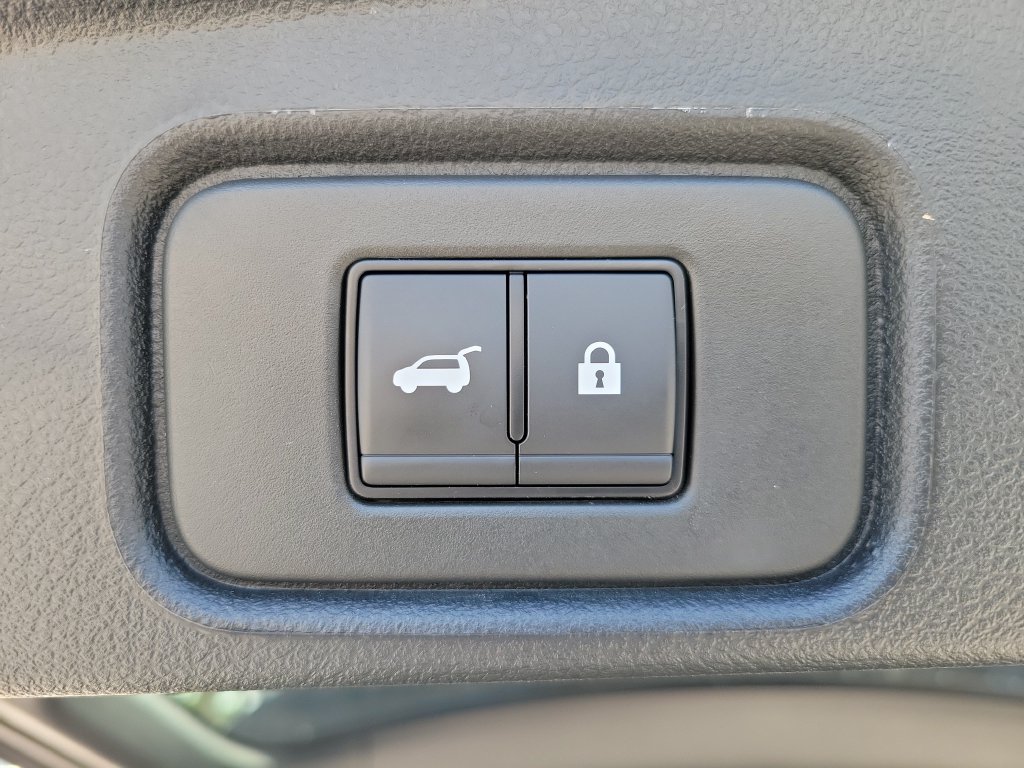 Certified 2026 Nissan Pathfinder SL AWD/4WD image 9