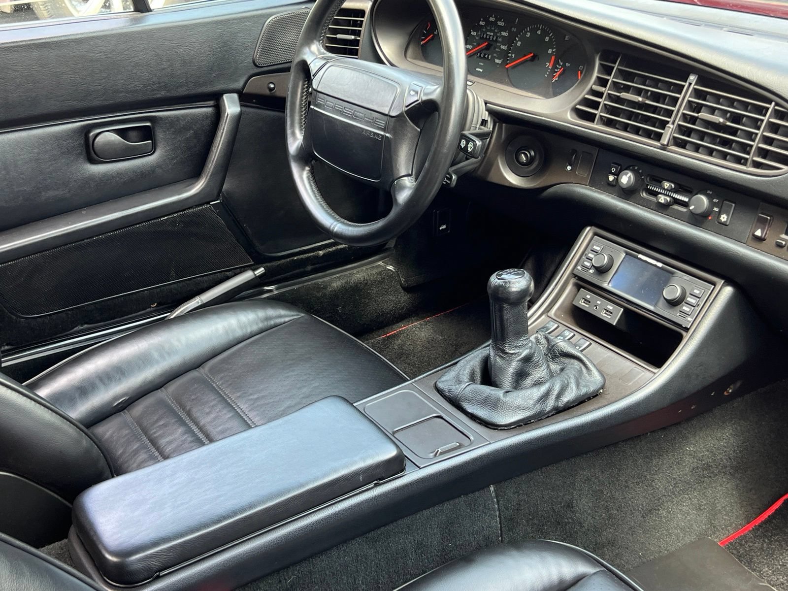 Used 1990 Porsche 944 Cabriolet RWD image 32