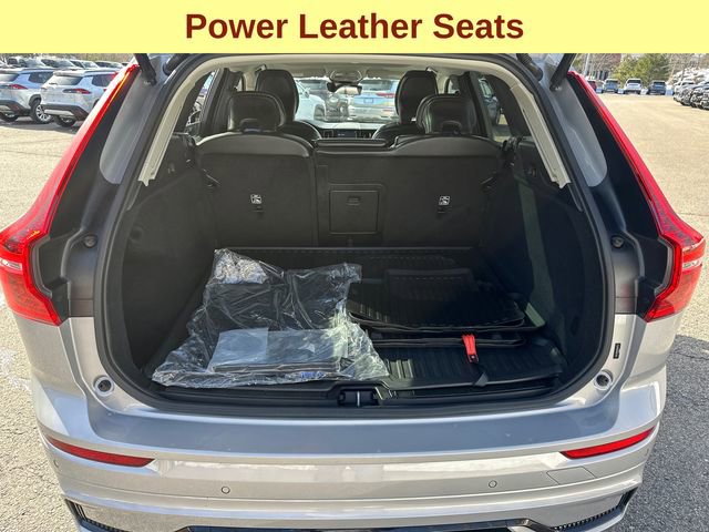 Used 2024 Volvo XC60 B5 Core image 10
