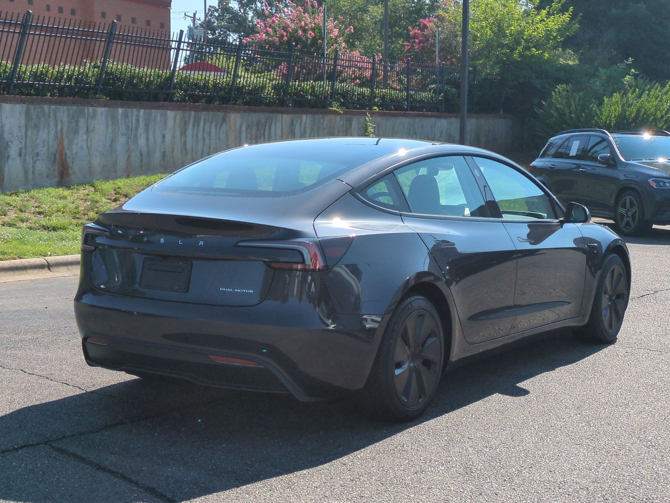 Used 2024 Tesla Model 3 Long Range AWD/4WD image 3