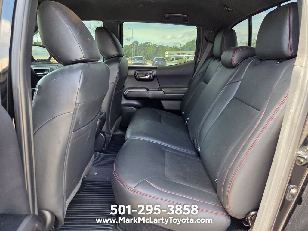 Used 2023 Toyota Tacoma TRD Off-Road w/ Technology Package AWD/4WD image 12