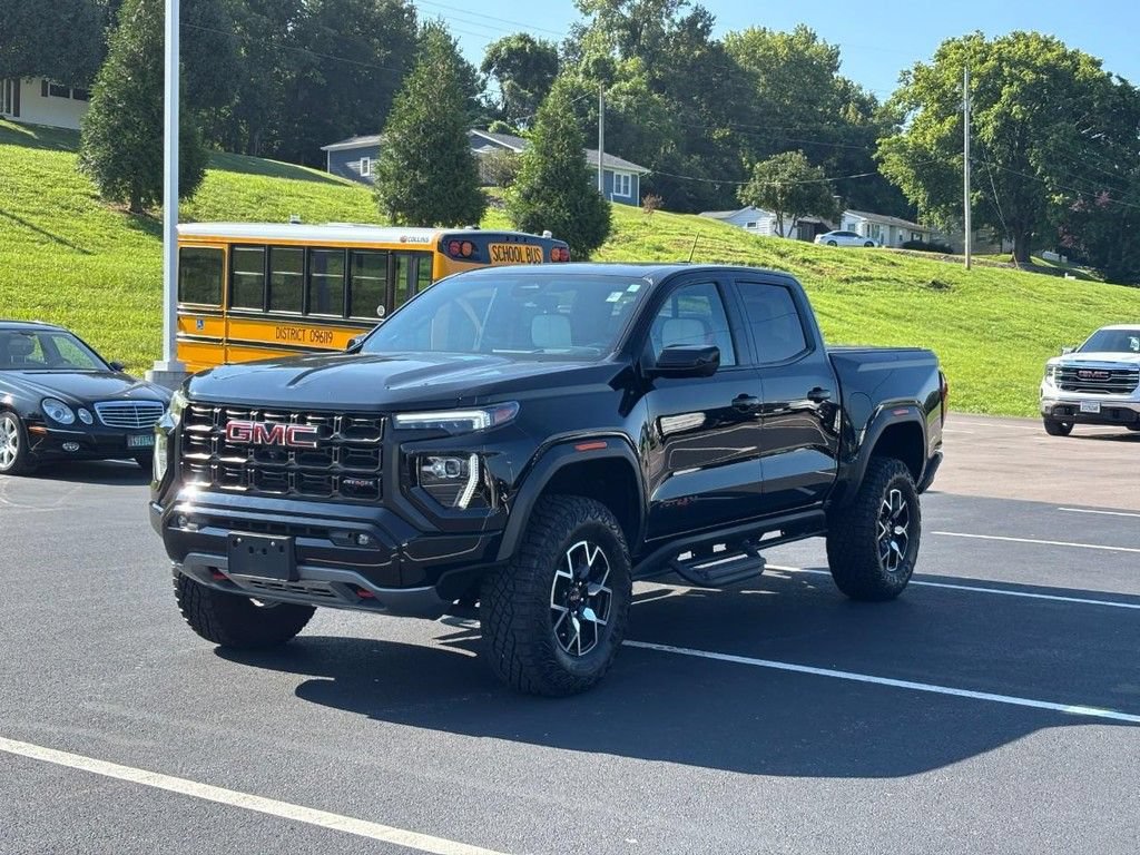 Used 2024 GMC Canyon AT4X AWD/4WD image 7