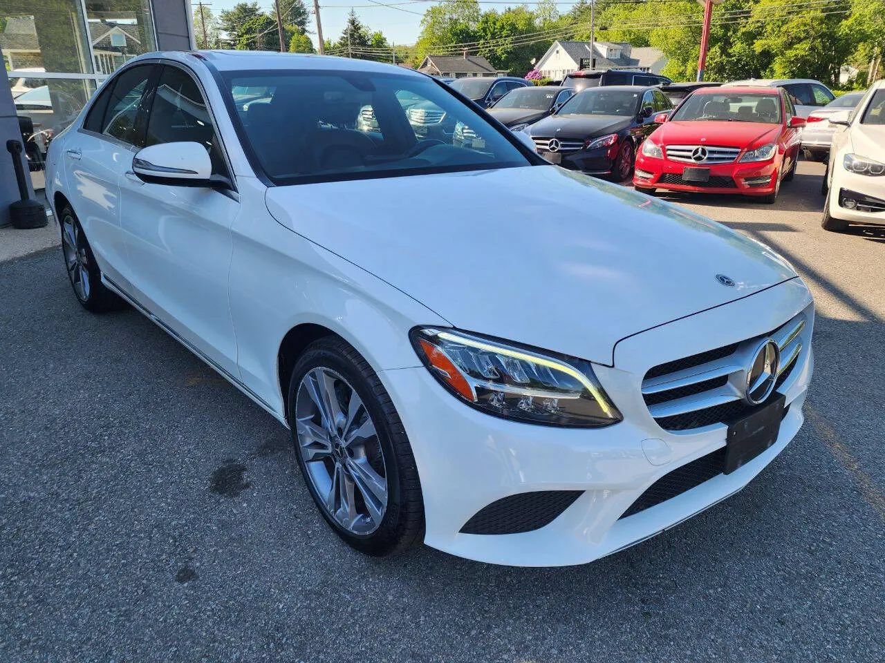 Used 2019 Mercedes-Benz C 300 4MATIC Sedan image 3