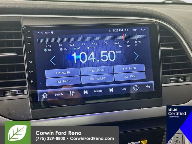 Used 2018 Hyundai Elantra SE image 17