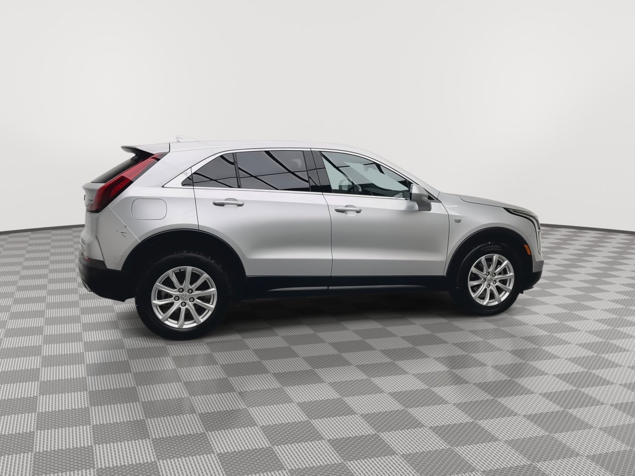 Used 2021 Cadillac XT4 Luxury w/ Cold Weather Package image 40