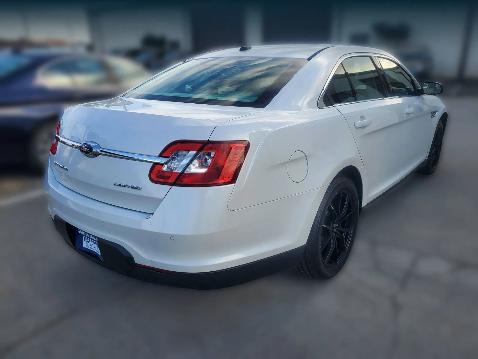 Used 2011 Ford Taurus Limited w/ 303A Rapid Spec Order Code image 15