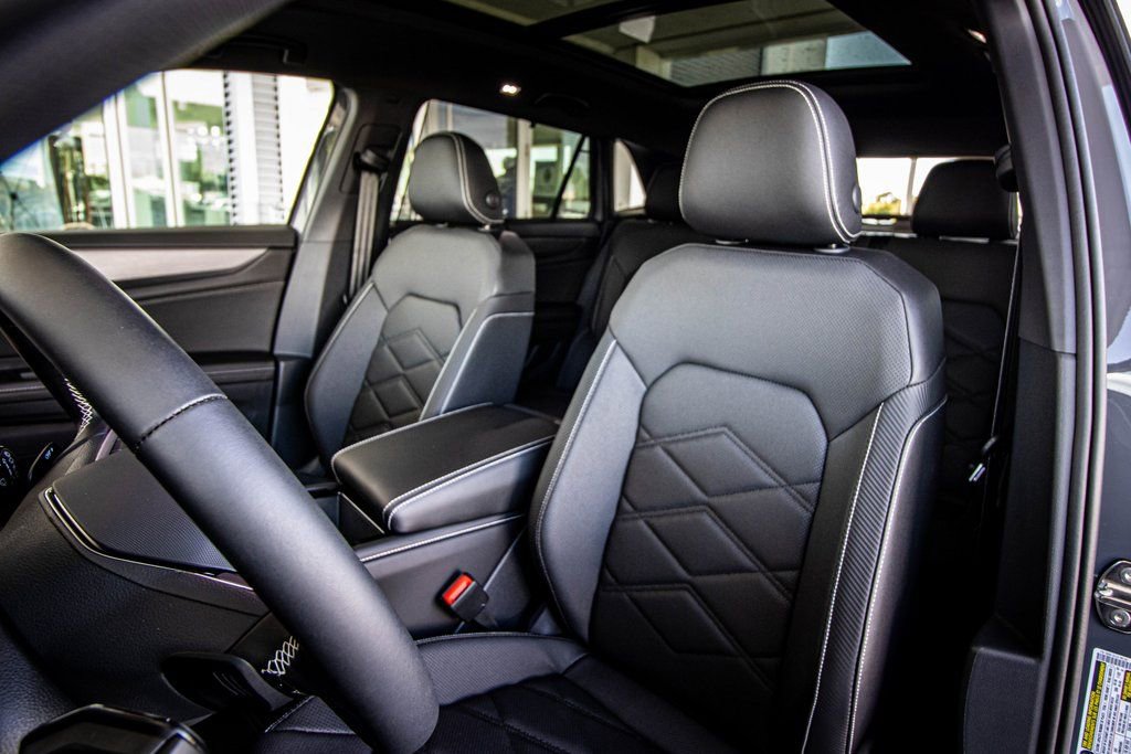 New 2026 Volkswagen Atlas Cross Sport SE AWD/4WD image 28