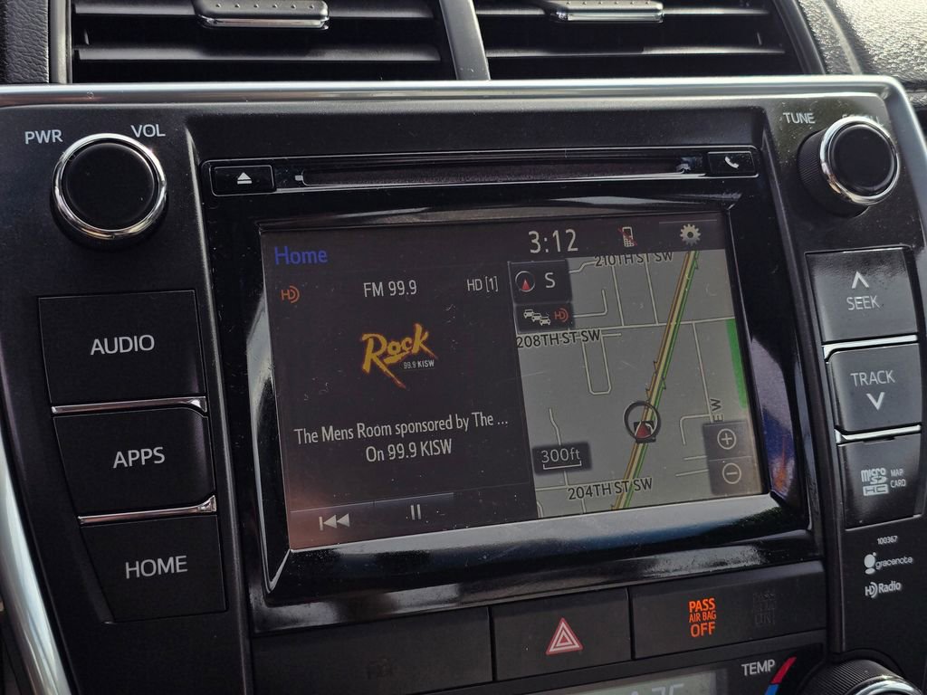 Used 2015 Toyota Camry XLE FWD image 28