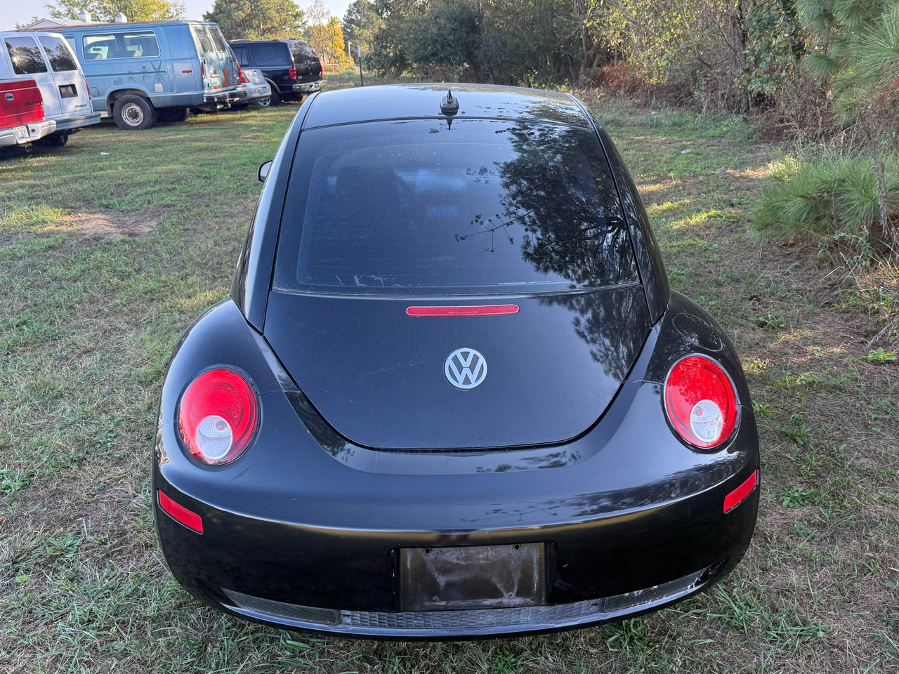 Used 2009 Volkswagen Beetle S image 7