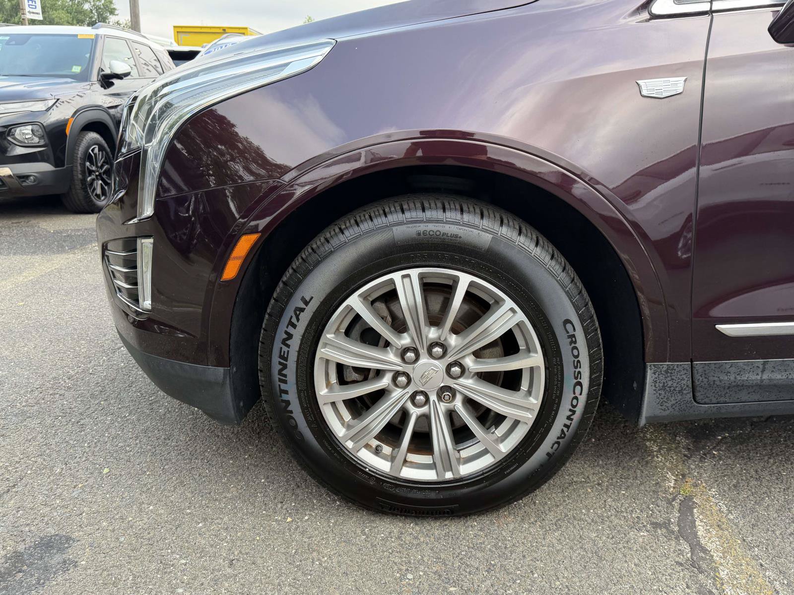 Used 2018 Cadillac XT5 Luxury w/ Driver Awareness Package AWD/4WD image 9