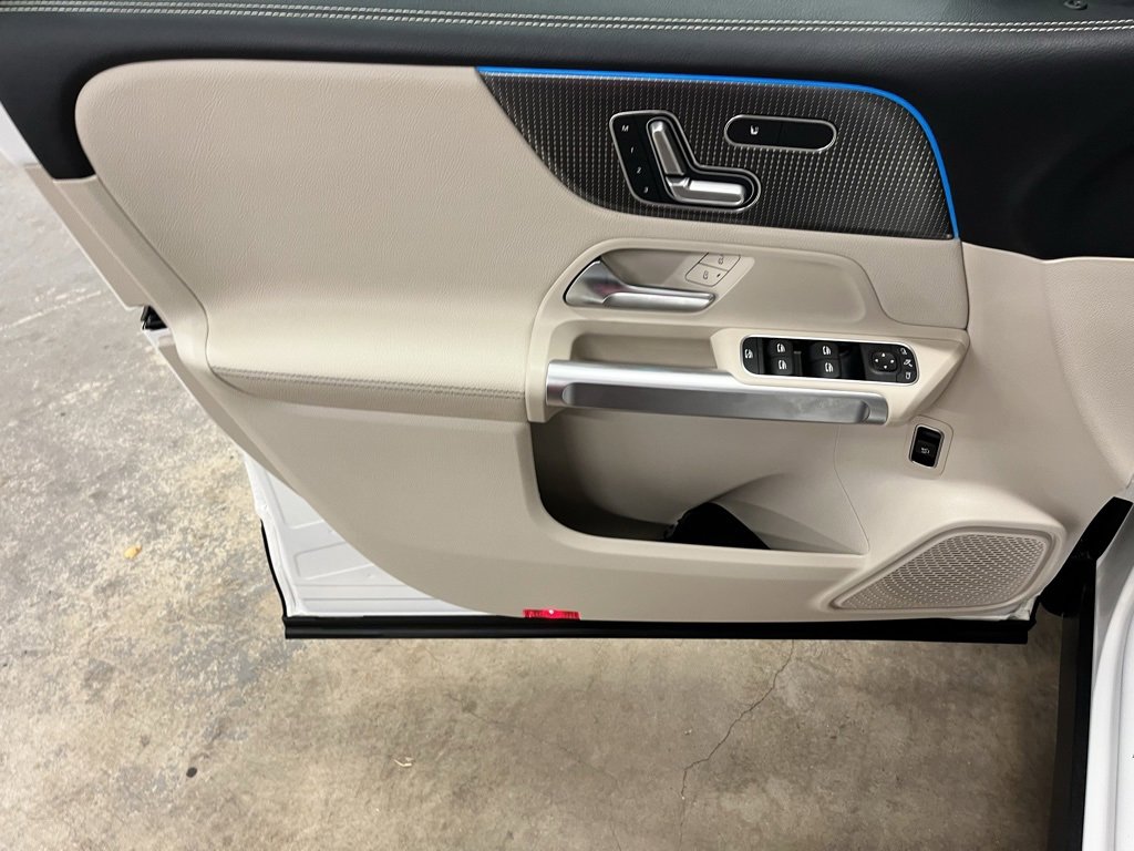 Certified 2022 Mercedes-Benz GLB 250 image 19